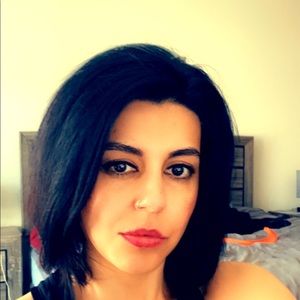 Meet your Posher, Sanaz